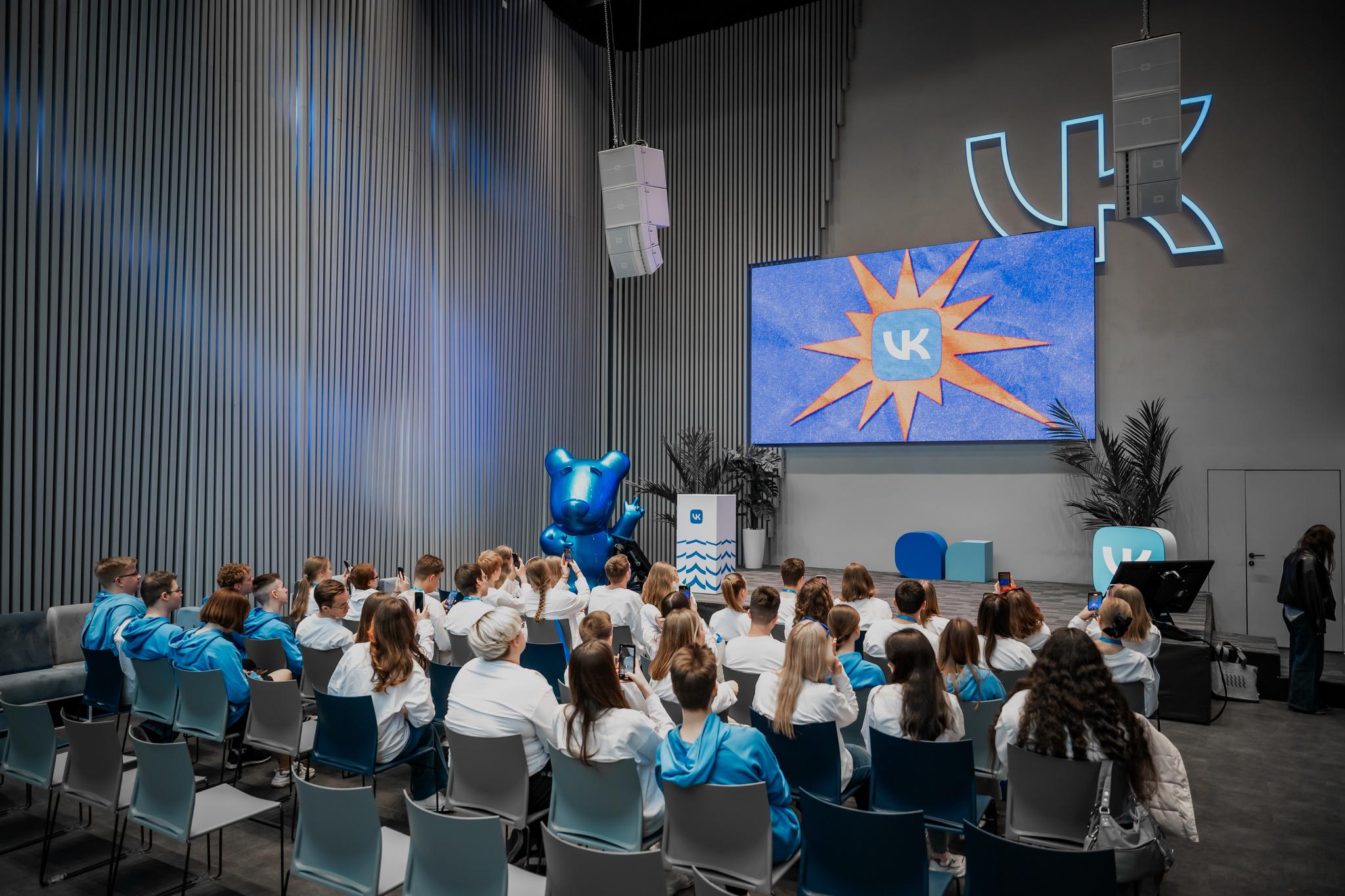 VK Education - Абитуриенты